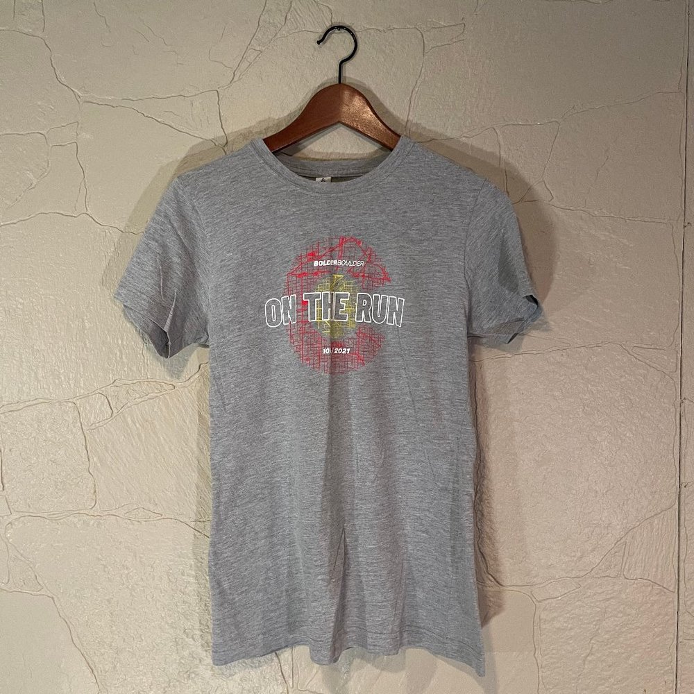 Bolder Boulder - gray race t-shirt - 2021 - Women's Medium